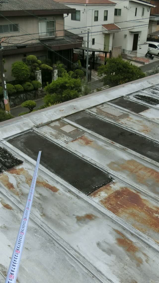 【築48年 屋根カバー工法】