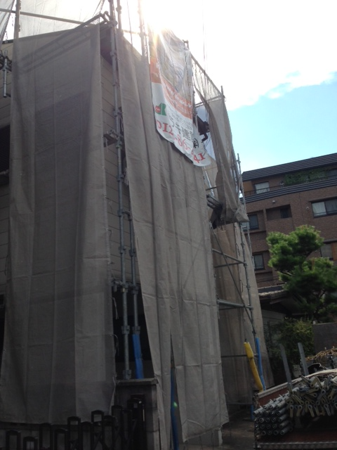 茨木市　外壁屋根塗装他工事　足場工事