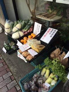 新鮮やさい売ってます～！